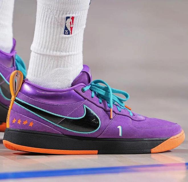 Finally Available. Rare Nike Book 1 PE