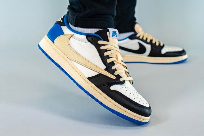 Travis Scott x Fragment x Nike Air Jordan 1 Low HD Photos