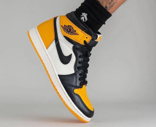 Nike Air Jordan 1 High OG Yellow Toe Officially Unveiled